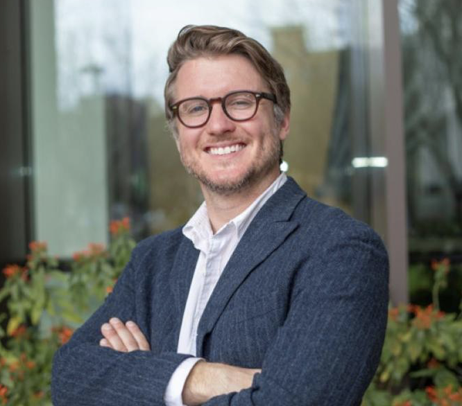 Dr. Sam Woolley